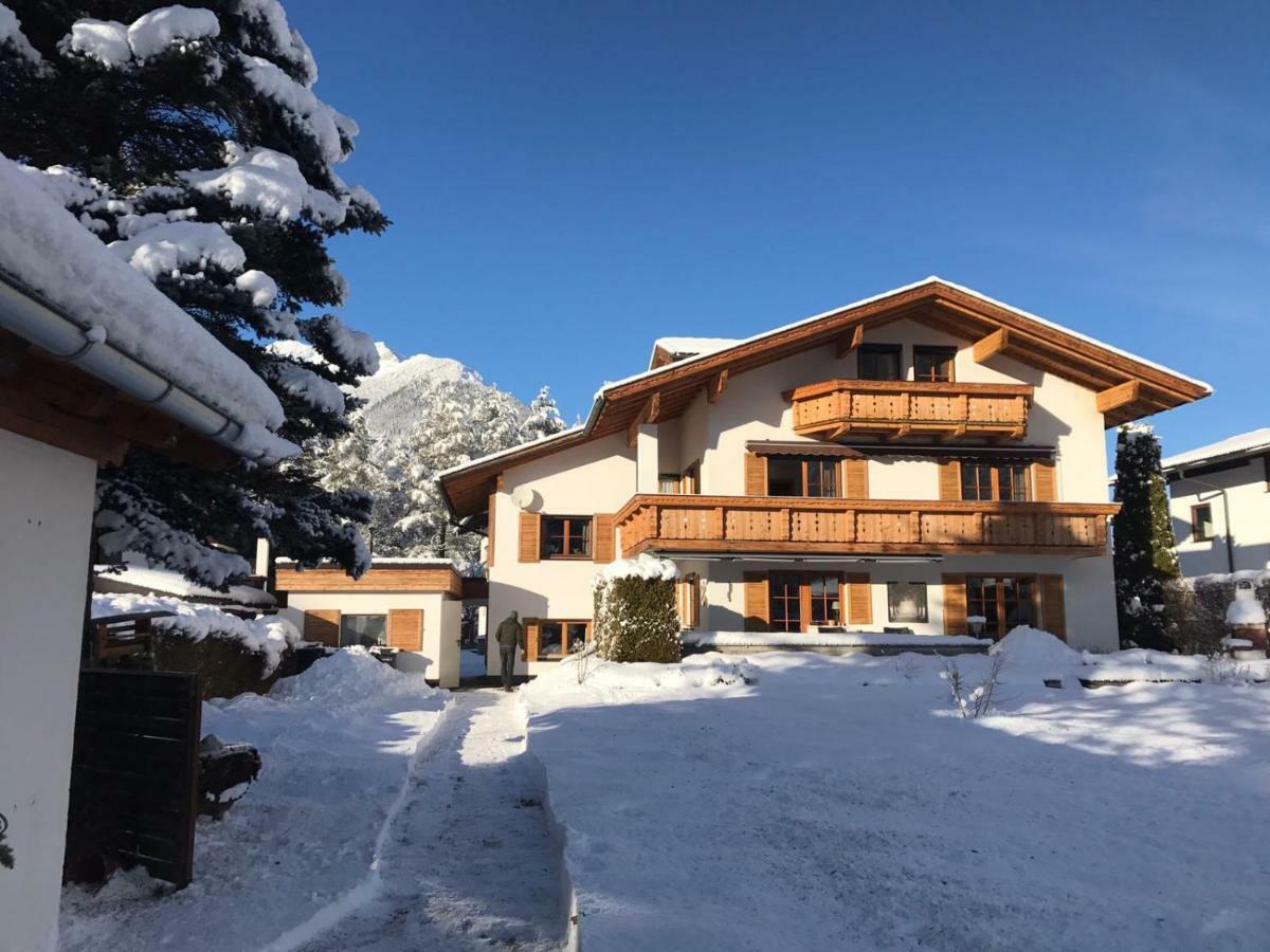 Schneehaus Chalet Ehrwald Eksteriør billede